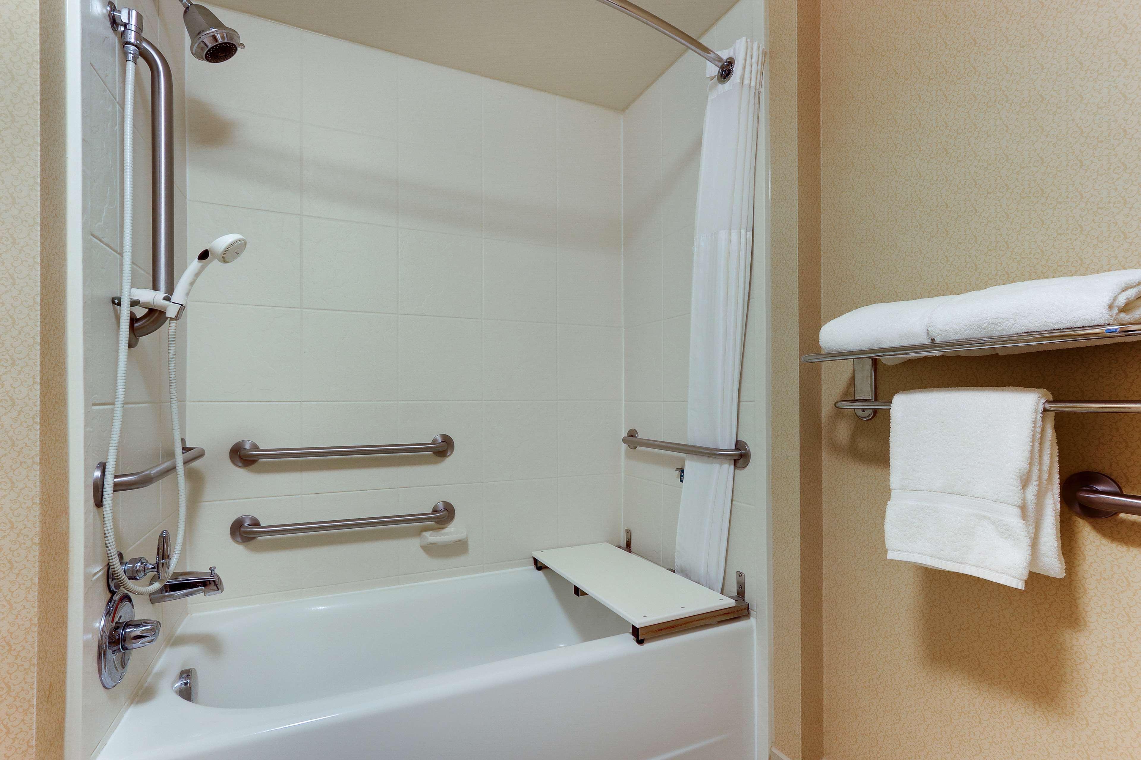 Hilton Garden Inn Indianapolis Airport Plainfield Exterior foto