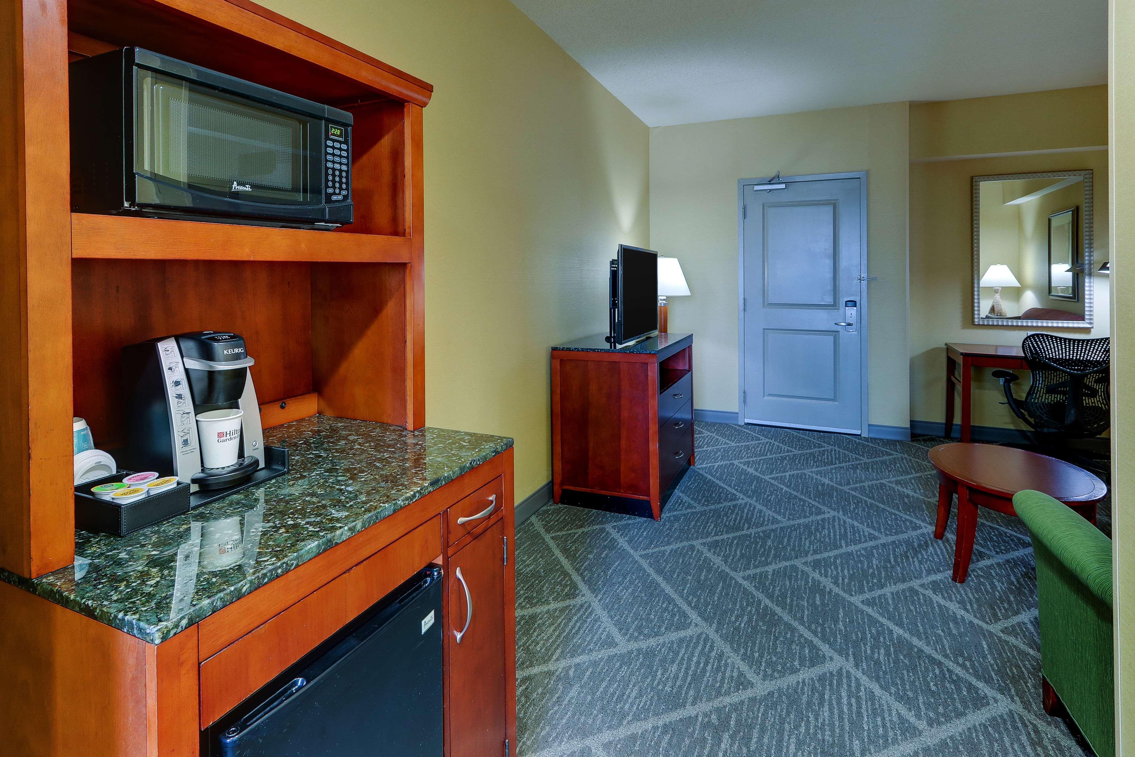 Hilton Garden Inn Indianapolis Airport Plainfield Exterior foto
