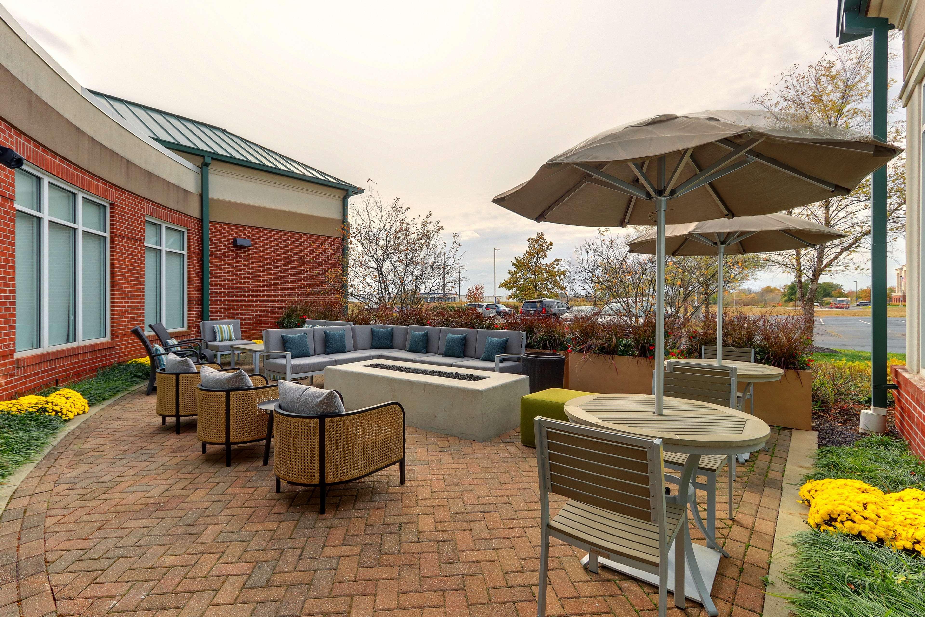 Hilton Garden Inn Indianapolis Airport Plainfield Exterior foto